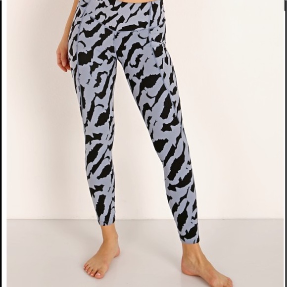 Varley Duncan Lolux Flint Shards Leggings - Picture 7 of 9